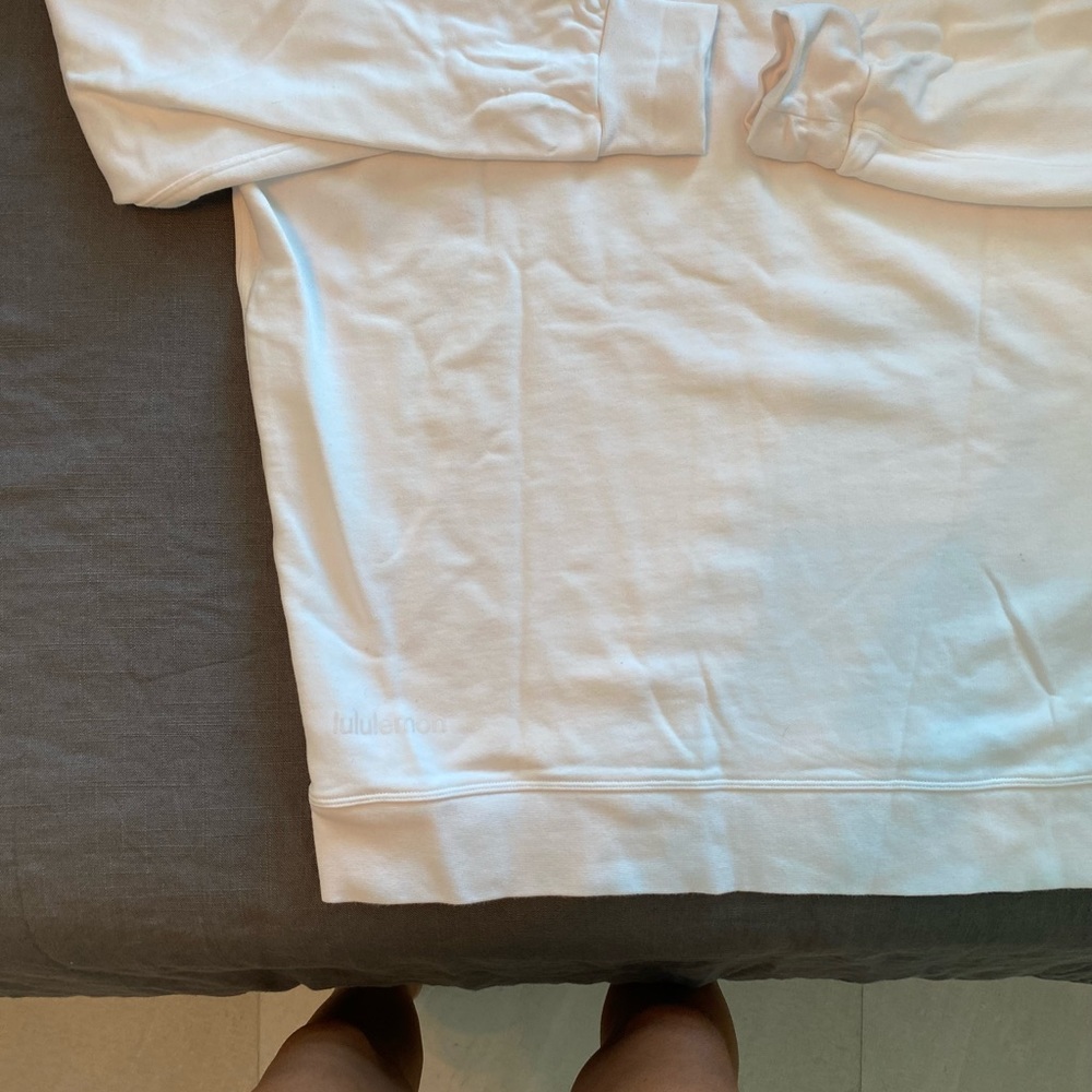 LuluLemon Crewneck